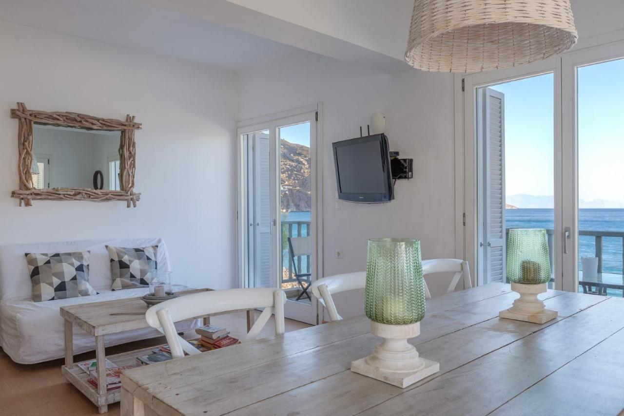 Uno Luxury Apartment With Sea View Livadia  Екстериор снимка