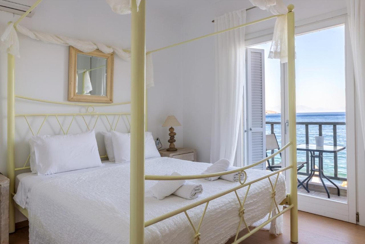 Uno Luxury Apartment With Sea View Livadia  Екстериор снимка