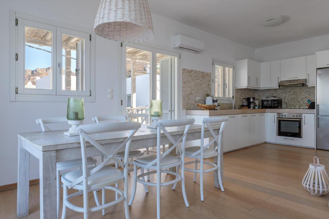 Uno Luxury Apartment With Sea View Livadia  Екстериор снимка