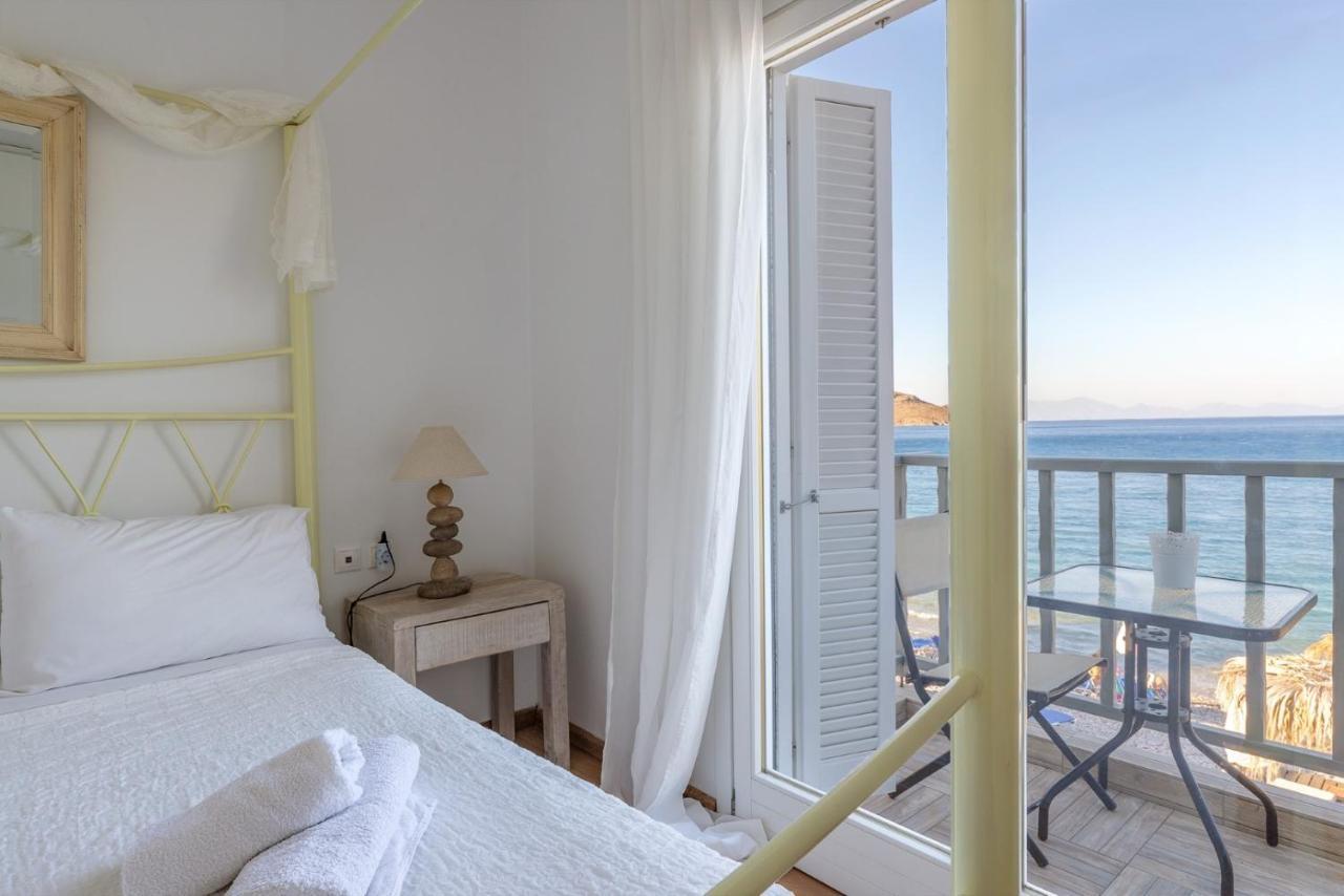 Uno Luxury Apartment With Sea View Livadia  Екстериор снимка