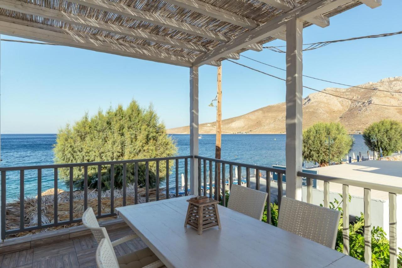 Uno Luxury Apartment With Sea View Livadia  Екстериор снимка